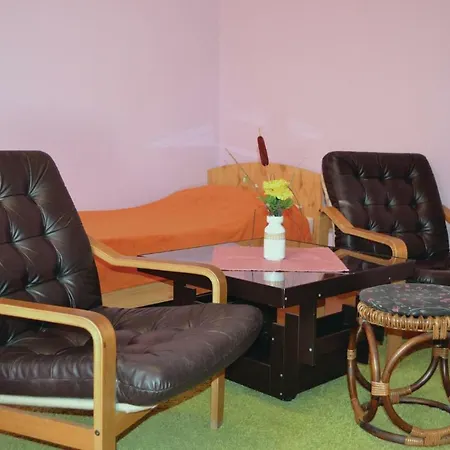 One-bedroom In Apartment *